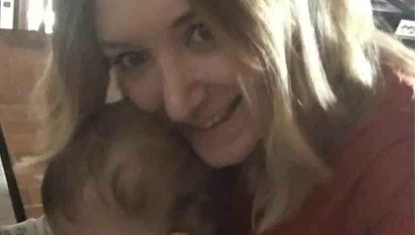 Mamma Claudia con il piccolo Lorenzo