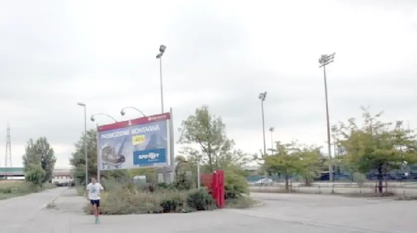 L’ingresso del centro sportivo Plebiscito dove sarà installata la sbarra