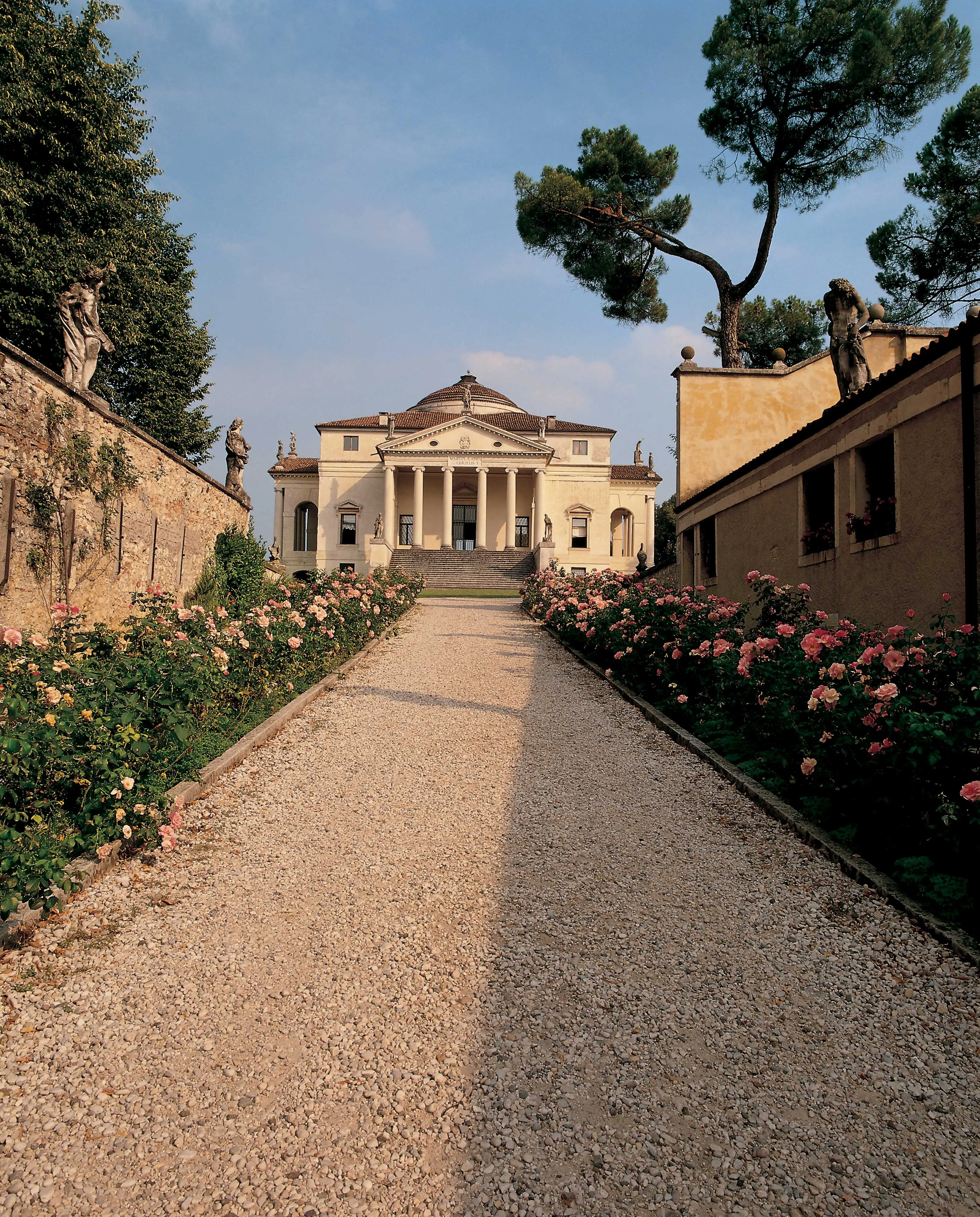 Rotonda, ph. Pino Guidolotti