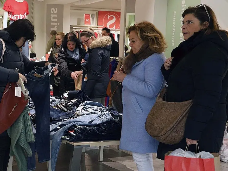 TOME' - AGENZIA BIANCHI - PADOVA - SALDI