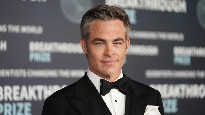 epa10574958 US actor Chris Pine attends the 9th Breakthrough Prize Ceremony in Los Angeles, California, USA, 15 April 2023. The gala honors acclaimed science and mathematics luminaries. EPA/ERIC THAYER