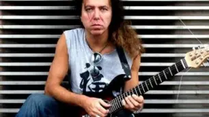 Alex Masi, il chitarrista mestrino emigrato negli Usa stasera suona Al Buso