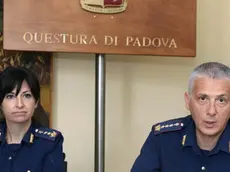 FERRO - AGENZIA BIANCHI - PADOVA - CONFERENZA QUESTURA SETTORE PASSAPORTI. VALERIA PACE E NICOLO' D'AMICO