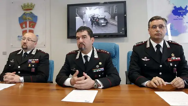FERRO - CONFERENZA STAMPA CARABINIERI