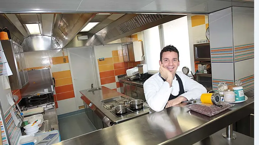 Piergiorgio Siviero nel suo ristorante al "Lazzaro 1915" a Pontelongo