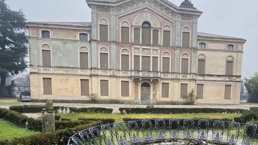 TOME -AGENZIA BIANCHI-PADOVA - VILLA BREDA