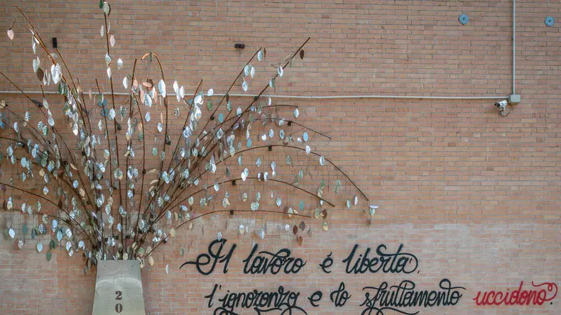 Este (PD), 8 Giugno 2019. Inaugurazione statuta fatta dagli studenti in memoria di caduti del lavoro. Nella foto: la statua realizzata dagli studenti
