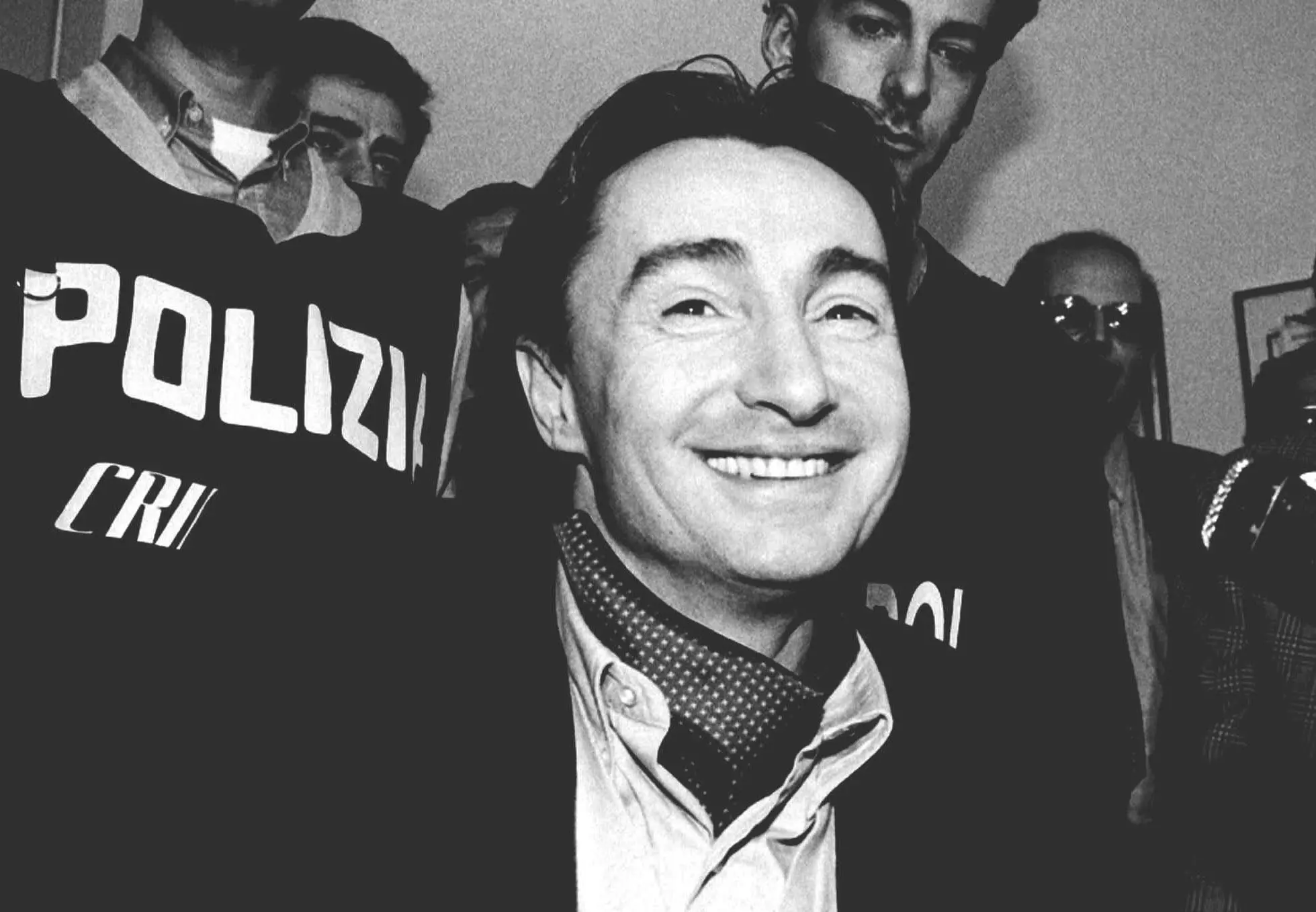 Felice Maniero, arrestato dopo l'ennesima evasione, sorride ai cronisti