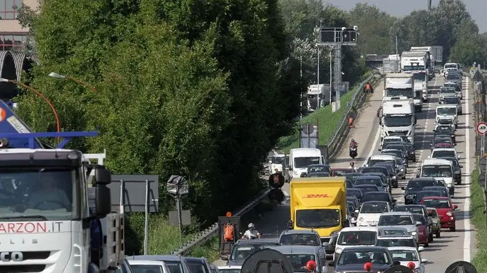 MARIAN - AGENZIA BIANCHI - PADOVA - RESTRINGIMENTO DI CARREGGIATA IN TANGENZIALE