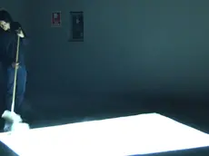Lo spazzatore di luce, alle Corderie
