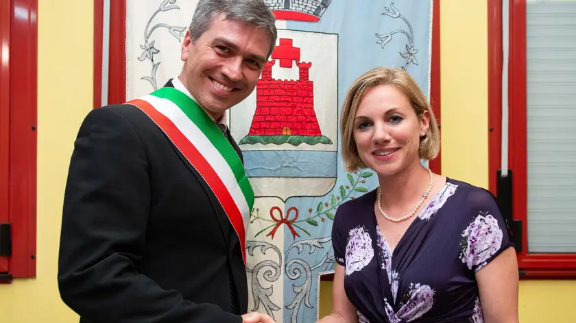 Elisa Venturini con il sindaco Matteo Cecchinato