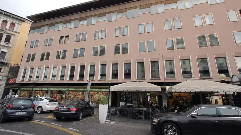 BARON - AGENZIA BIANCHI - PADOVA - PIAZZA GARIBALDI 8