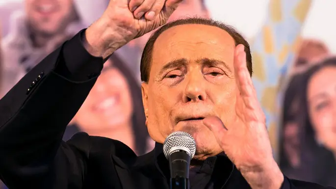 Foto LaPresse - Stefano De Grandis.08/11/2015 Bologna (Italia).Politica.Liberiamoci e Ripartiamo!! Lega Nord in piazza a Bologna.Nella foto: Silvio Berlusconi..Photo LaPresse - Stefano de grandis.08/11/2015 Bologna, Italy.Politics.Liberiamoci e Ripartiamo!! Lega Nord party in Bologna.In the pic: Silvio Berlusconi