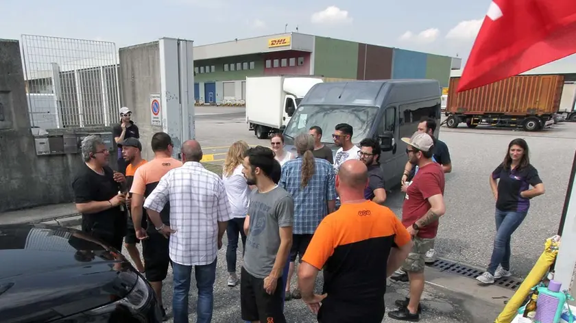 MARIAN - AGENZIA BIANCHI - PADOVA - PROTESTA TNT FEDEX