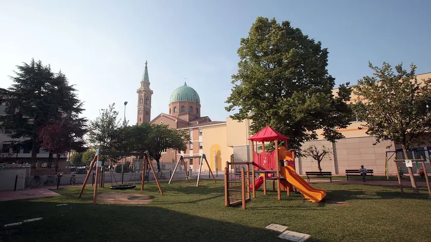 GENESIN - AGENZIA BIANCHI - PADOVA - SANTUARIO SANT'ANTONINO
