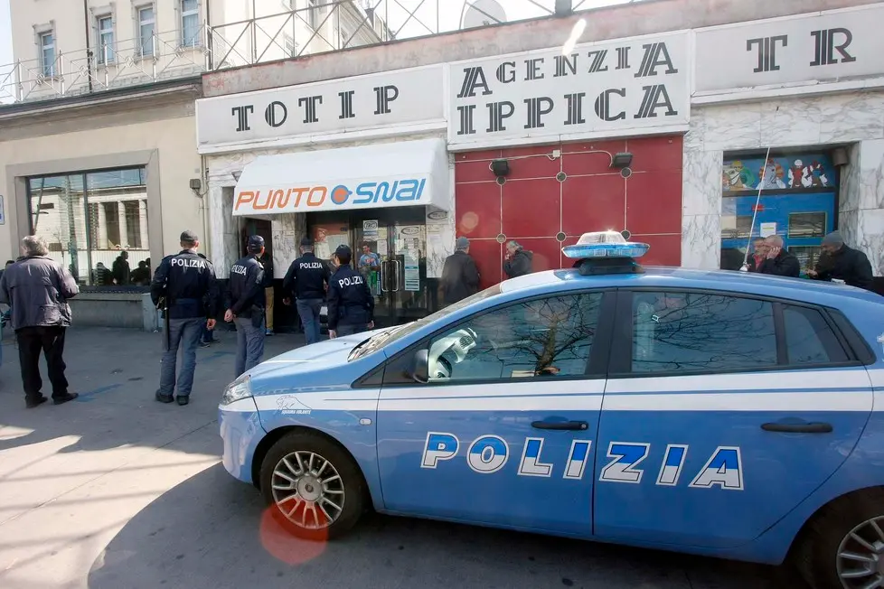 FERRO - CHIUSURA SNAI IN STAZIONE