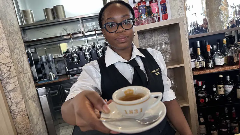 Aumento del prezzo del caffè al caffè Pedrocchi di Padova