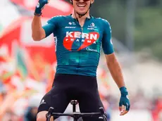 epa11587269 Spanish rider Urko Berrade of Kern Pharma team celebrates winning the 18th stage of La Vuelta a Espana cycling race over 179,5 km from Vitoria to Izki Natural Park, Spain, 05 September 2024. EPA/JAVIER LIZON