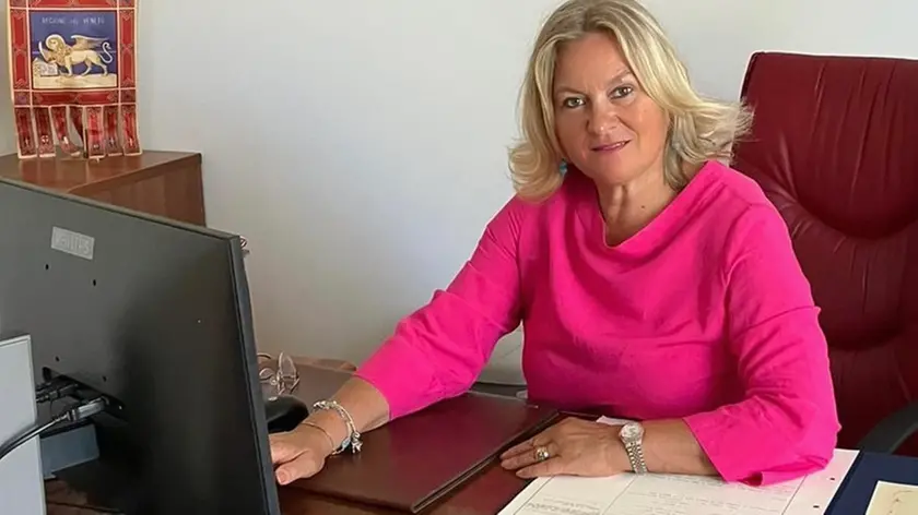 La sindaca Michela Lazzaro