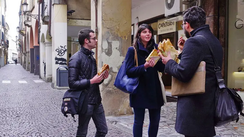 TOME' - AGENZIA BIANCHI - PADOVA VIA MANIN, NEGOZI D ICIBO