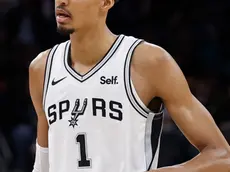 epa11237954 San Antonio Spurs center Victor Wembanyama of France reacts after a call during the second half of an NBA game between the San Antonio Spurs and the Memphis Grizzlies in San Antonio, Texas, USA, 22 March 2024. EPA/ADAM DAVIS SHUTTERSTOCK OUT