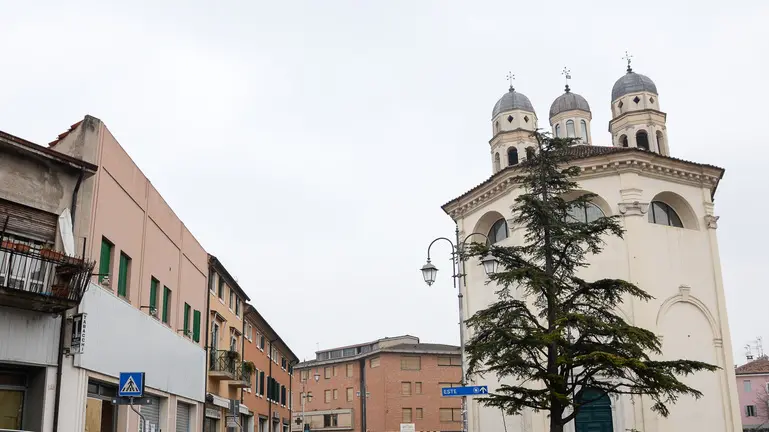 Este (PD), 31 gennaio 2018. Esercizio in Via Maganza, 1, di fronte alla chiesa della Salute