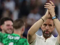 epaselect epa11448406 Head coach Gareth Southgate of England celebrates winning the UEFA EURO 2024 Round of 16 soccer match between England and Slovakia, in Gelsenkirchen, Germany, 30 June 2024. EPA/ABEDIN TAHERKENAREH