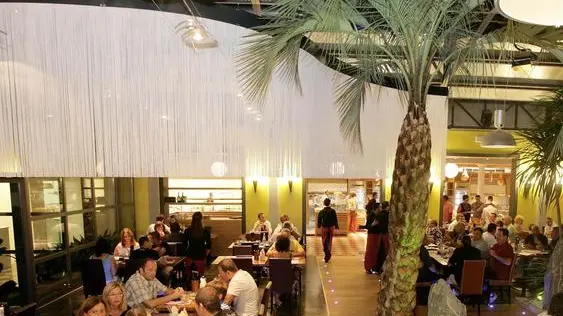 - L'interno del Kofler di Padova che e' una moda tra giovani e adulti