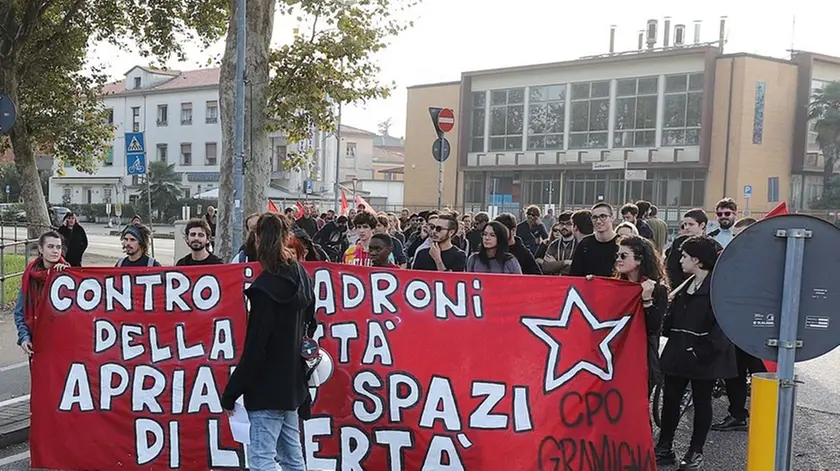 TOME' - AGENZIA BIANCHI - PADOVA - CORTEO GRAMIGNA