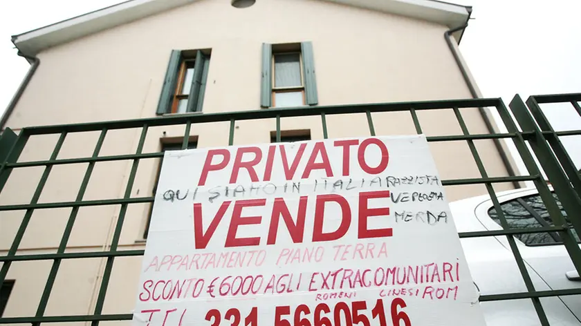 BELLUCO CARTELLO CASA IN VENDITA BATTAGLIA