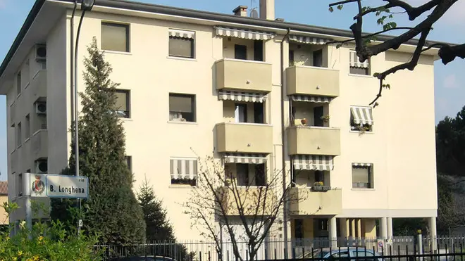 MALAGOLI ABITAZIONE INTOSSICATA ABANO