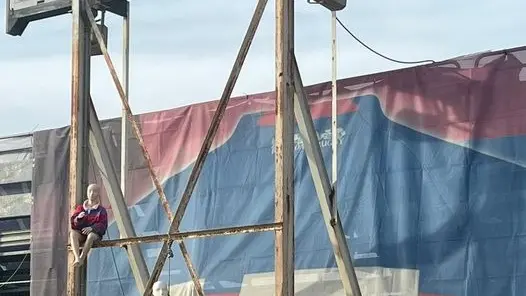 L'installazione per Halloween apparsa allo stadio Battaglini di Rovigo