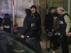 Il trasferimento in carcere dei tre fermati per l'omicidio volontario di Isabella Noventa (Bianchi)