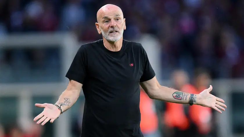 Milan coach Stefano Pioli gesture during the italian Serie A soccer match Torino FC vs AC Milan at the Olimpico Grande Torino Stadium in Turin, Italy, 18 May 2024 ANSA/ALESSANDRO DI MARCO DI MARCO