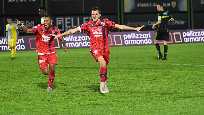 barsotti foto er arzignano padova esultanza