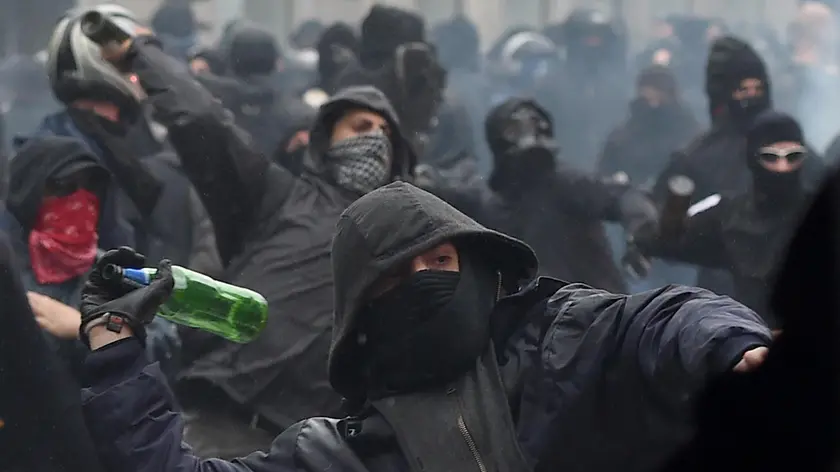 I Black bloc