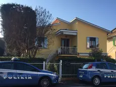 La polizia nell'abitazione di via Montà