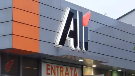 Foto Agenzia Candussi/ Mestre, via Piave/ Supermercato Alì