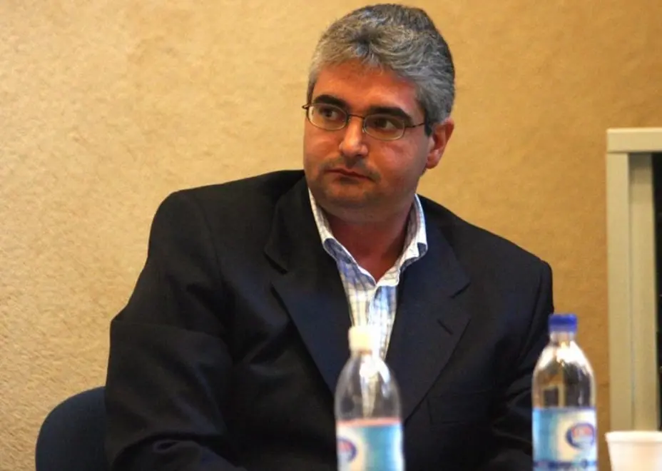 PD 26 aprile 2004 G.M. Sala Anziani palazzo moroni , convegno , "Sicurezza e Anziani" , Don Andrea Contin (SALMASO) CONVEGNO SU _ANZIANI E SICUREZZA_ - SALMASO