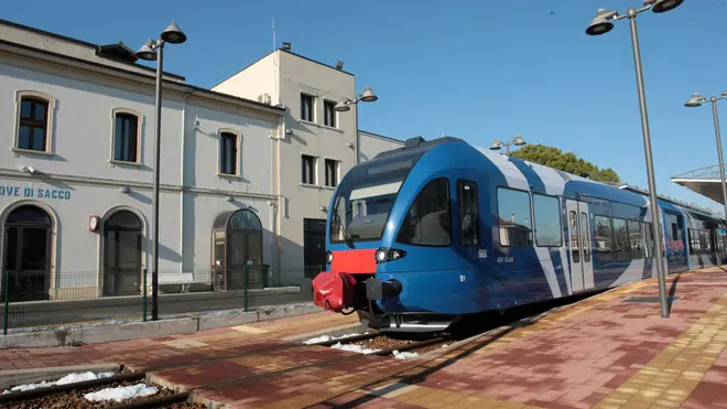 BELLUCO NUOVO TRENO PIOVE DI SACCO