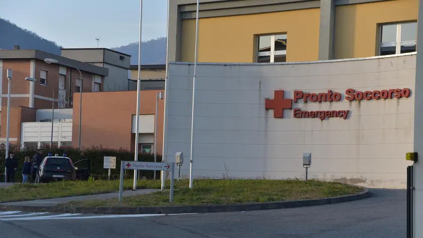 L'Ospedale Fenaroli di Alzano Lombardo in quarantena, Bergamo, 23 febbraio 2020 (Ansa)