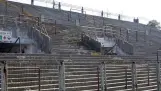 ADDIO AI GRADONI. La gradinata est del glorioso stadio Appiani verrà demolita la prossima settimana; al suo posto verrà costruita una nuova struttura in legno, sul modello degli stadi inglesi