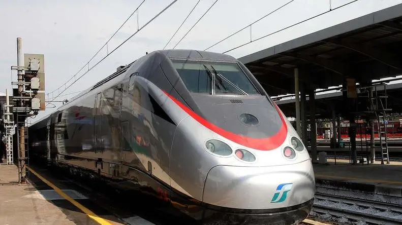 PERTILE - NUOVO TRENO ALTA VELOCITA'. PERTILE - NUOVO TRENO ALTA VELOCITA_.