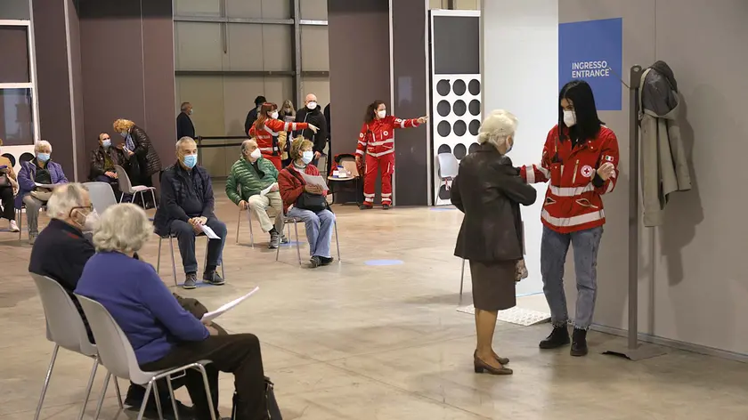 TOME' - AGENZIA BIANCHI - PADOVA - VACCINI IN FIERA