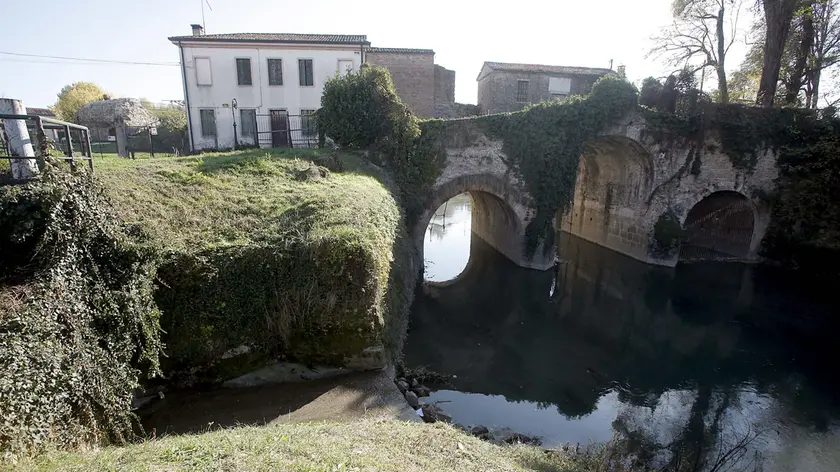 FERRO - LUOGO STUPRO AI GIARDINI DELL'ARENA. GOLENA SAN MASSIMO