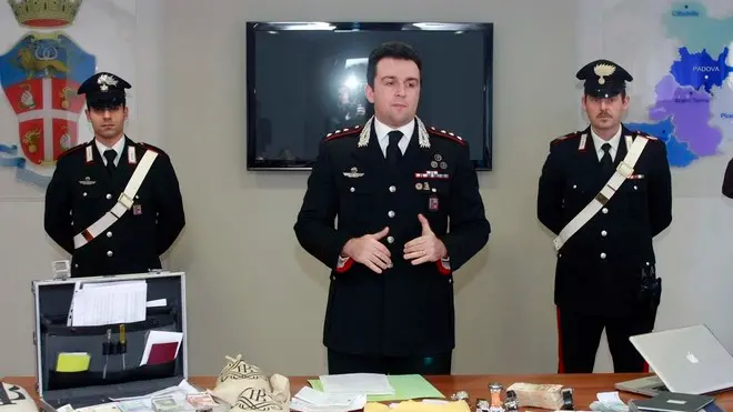 FERRO - CONFERENZA DAI CARABINIERI