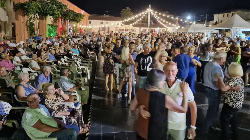 Una serata di sagra a Sant'Elena