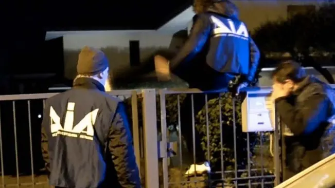 FERRO - AGENZIA BIANCHI - PADOVA - RIPRODUZIONE VIDEO DIA