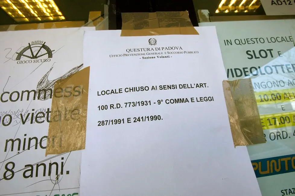 FERRO - CHIUSURA SNAI IN STAZIONE