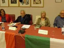 L’ultimo dibattito del professor Guido Petter e a centro pagina altre immagini del docente che ha fondato la facoltà di Psicologia a Padova